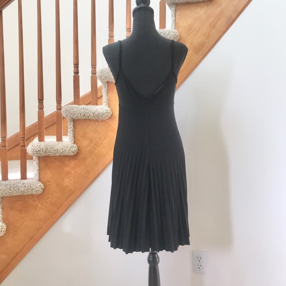 Nikki Mac Dress - Picture 5 of 8